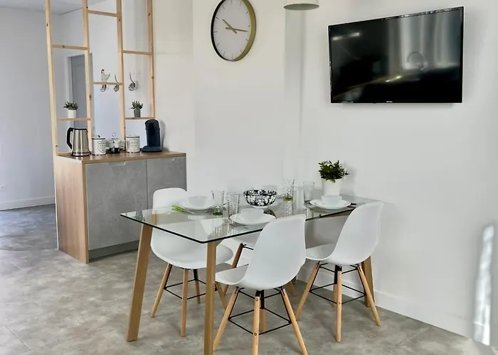 Appartement Cosy Et Calme Avec Parking Et Terrasse Prives